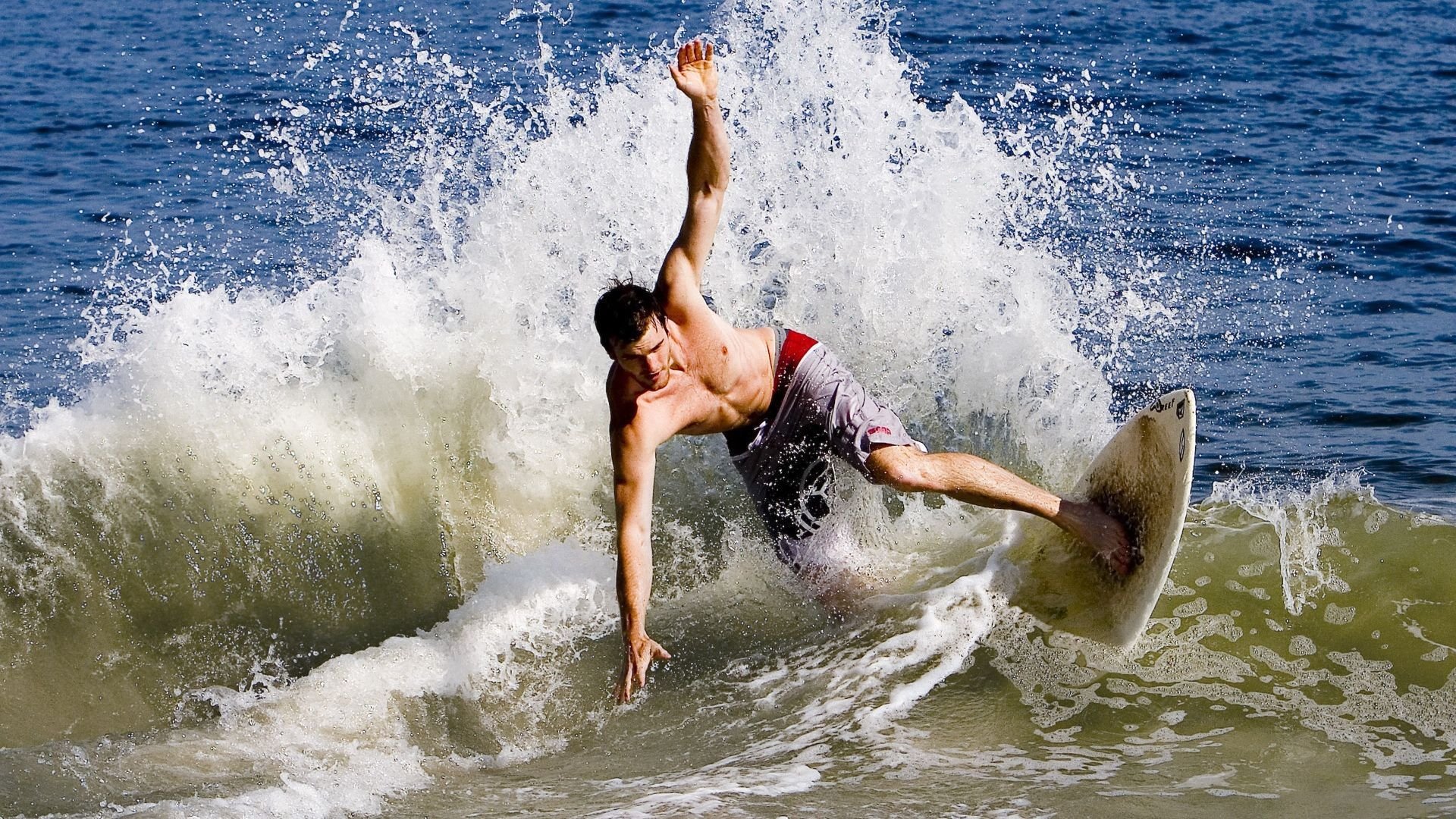 “碰撞狂潮：赛场上的惊心动魄瞬间”，碰撞大赛3最新版本