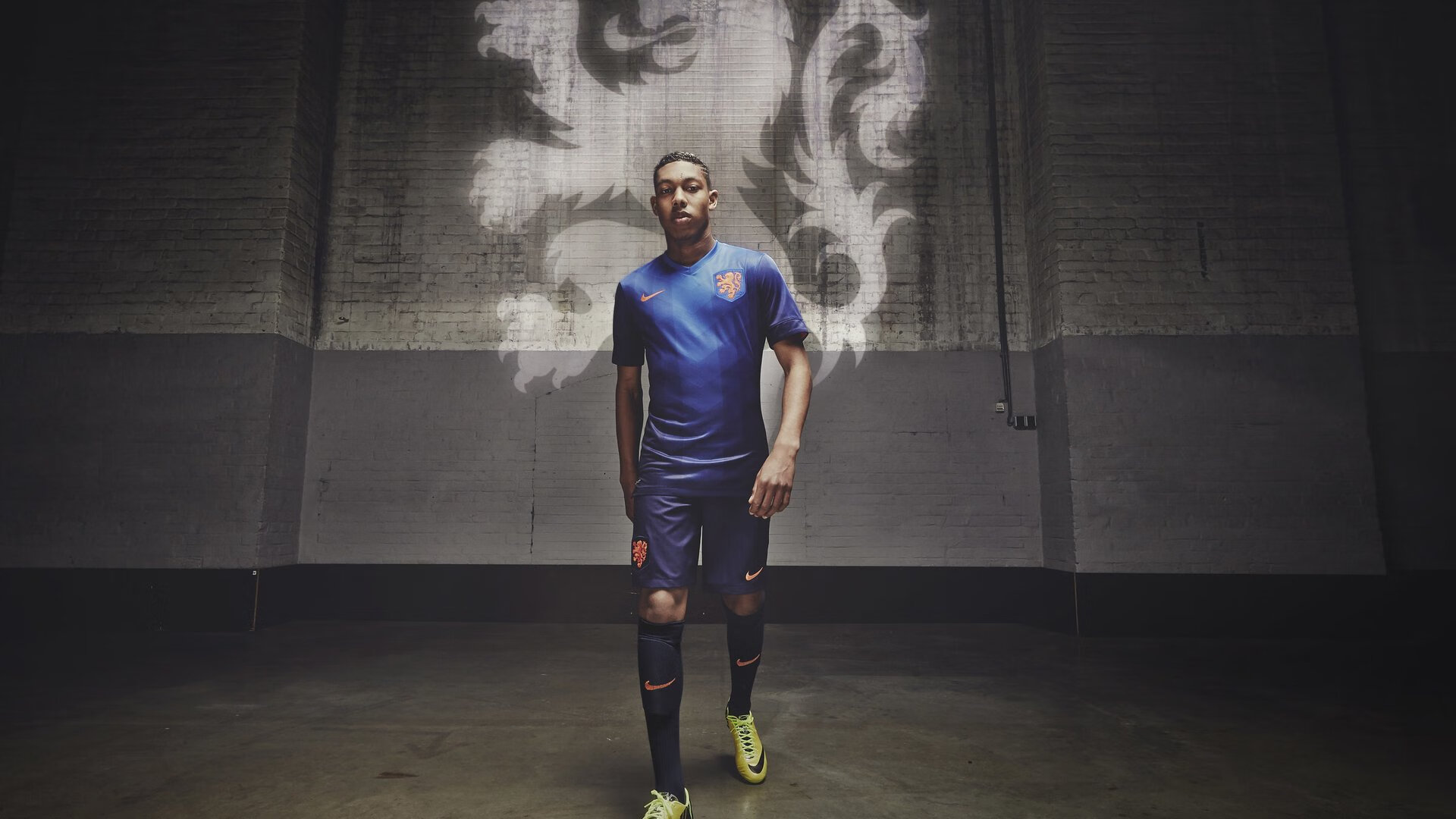 九游app下载中心-比赛亮点：李明的精彩突破和助攻让对手防不胜防！，李明进球